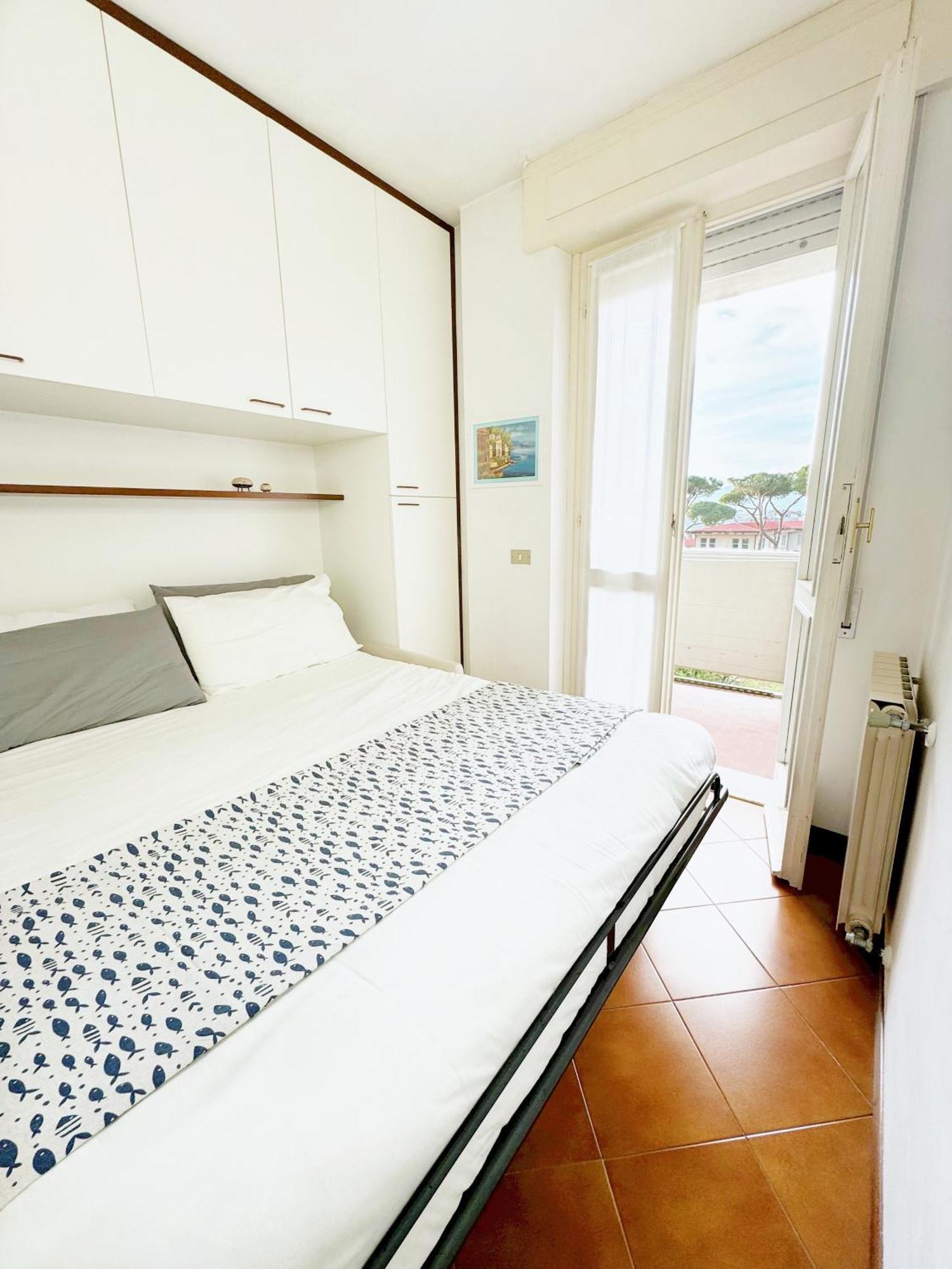 Apartment Luminoso, Versilia, Vicino Al Mare